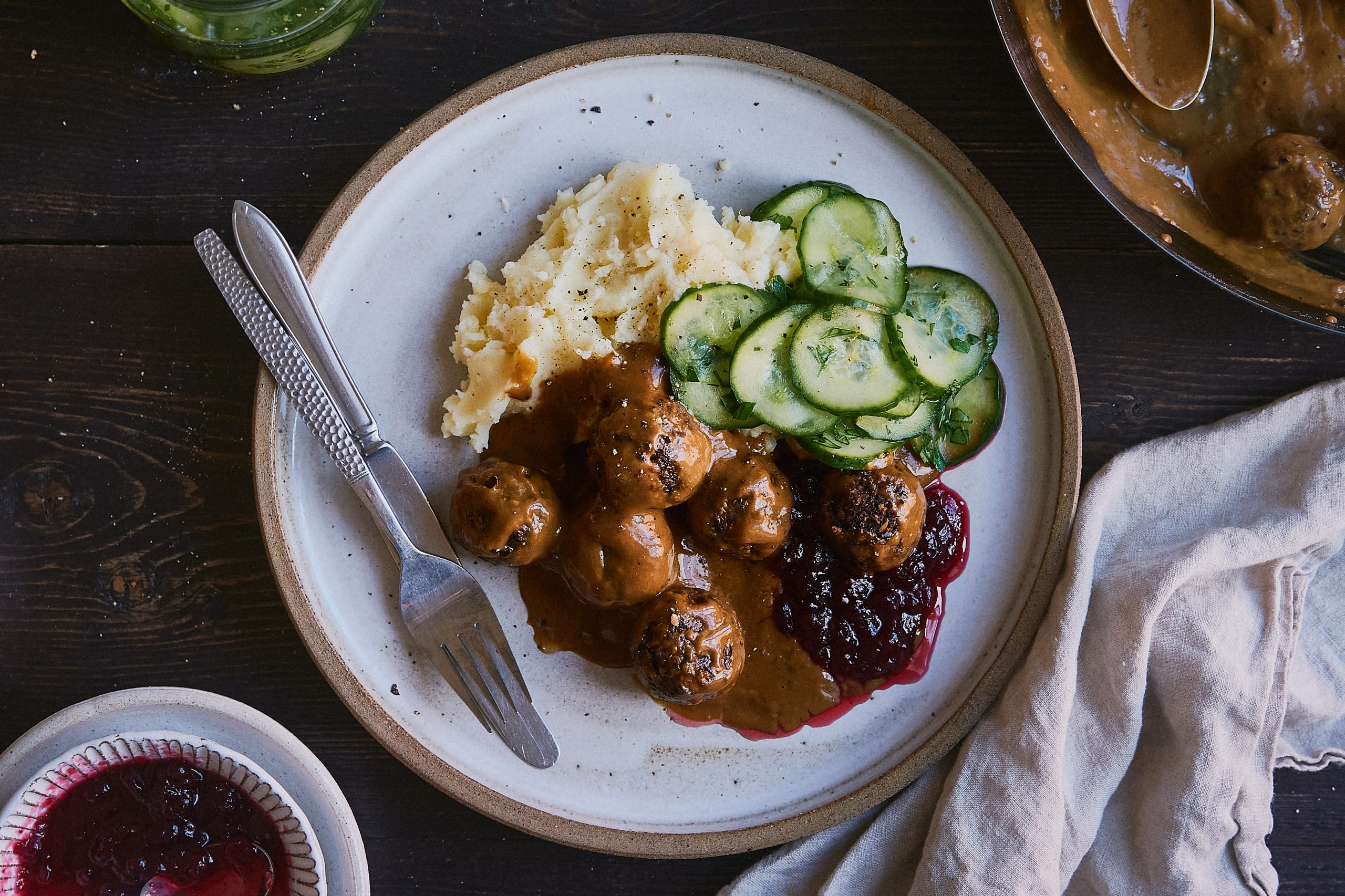 Vegan Swedish Meatballs • It Doesn't Taste Like Chicken